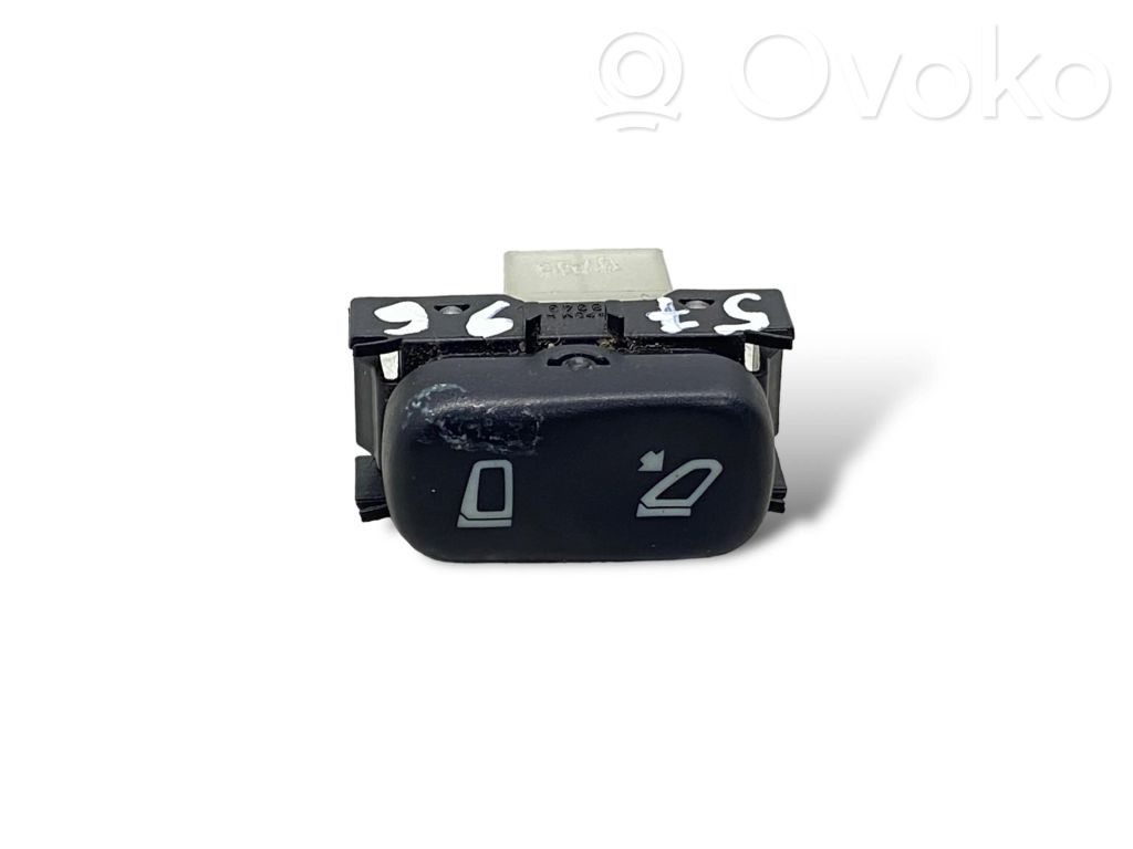 Mercedes-Benz E W210 Wing mirror switch 