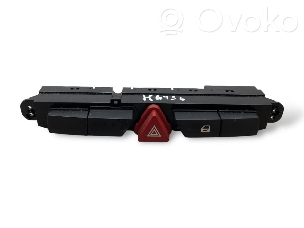 KIA Ceed Botón interruptor de luz de peligro 