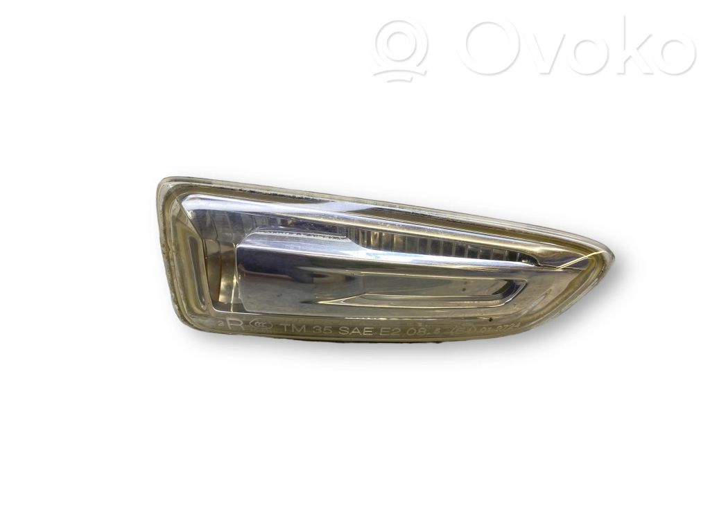 Opel Insignia A Etupuskurin suuntavilkku 