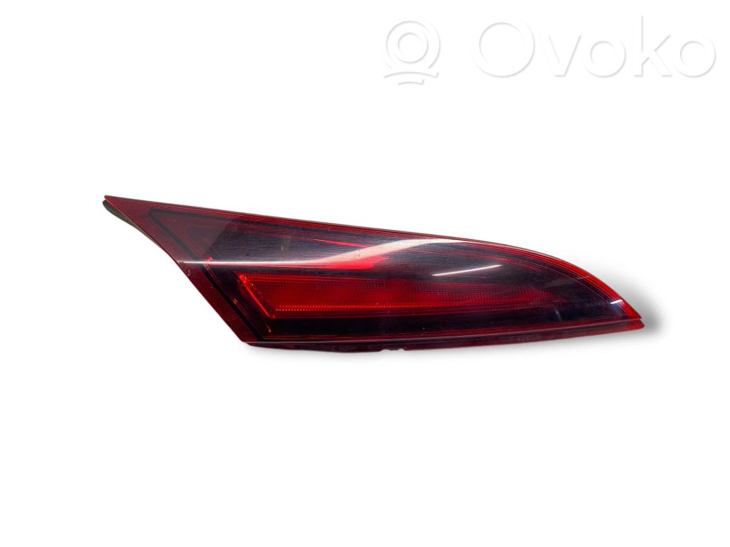 Opel Insignia A Lampy tylnej klapy bagażnika 