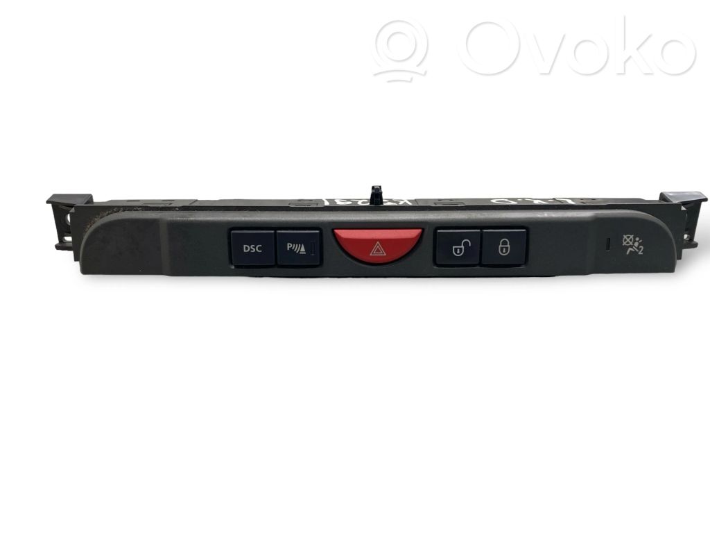 Land Rover Discovery 3 - LR3 Przycisk świateł awaryjnych 