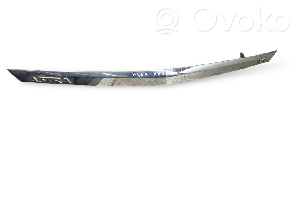 Opel Astra H Trunk door license plate light bar 