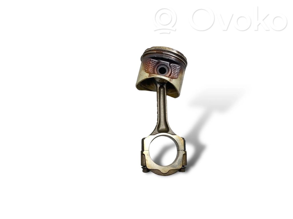 Renault Megane II Piston with connecting rod 