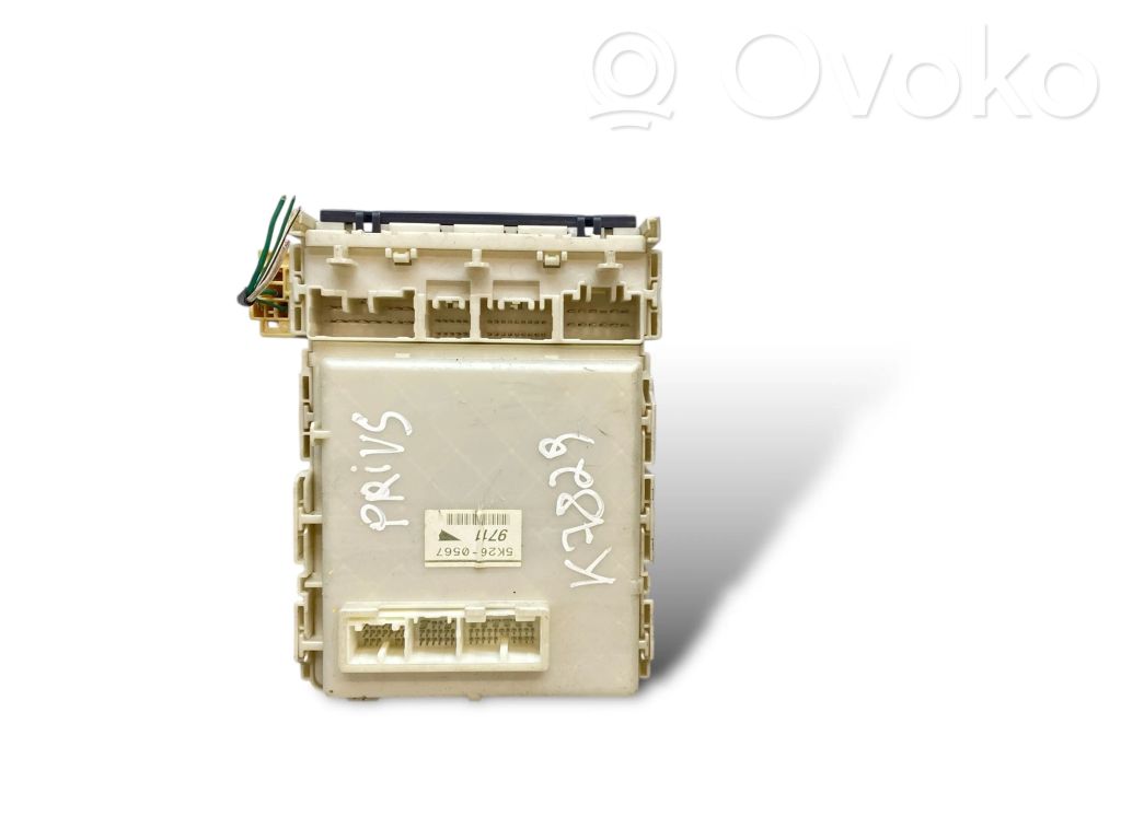 Toyota Prius (NHW20) Drošinātāju bloks 