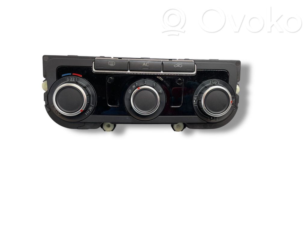 Volkswagen Golf VI Climate control unit 