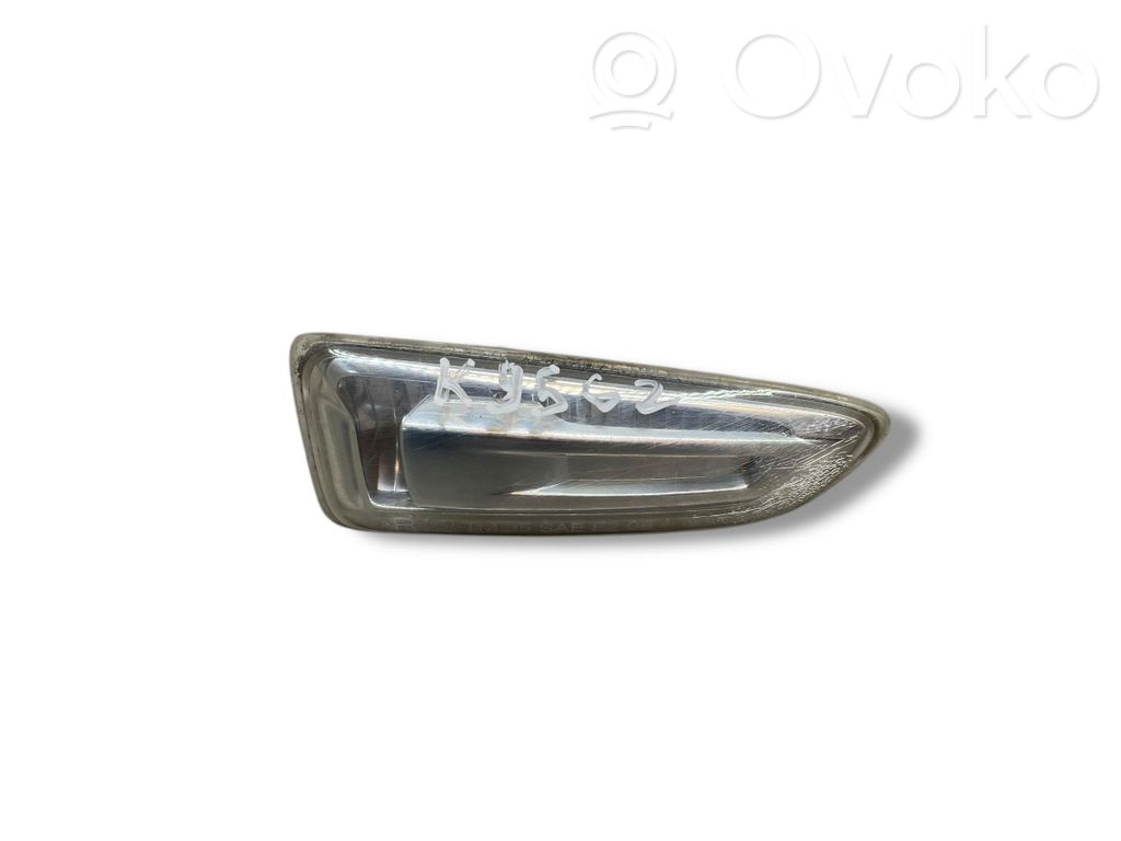 Opel Astra J Etupuskurin suuntavilkku 