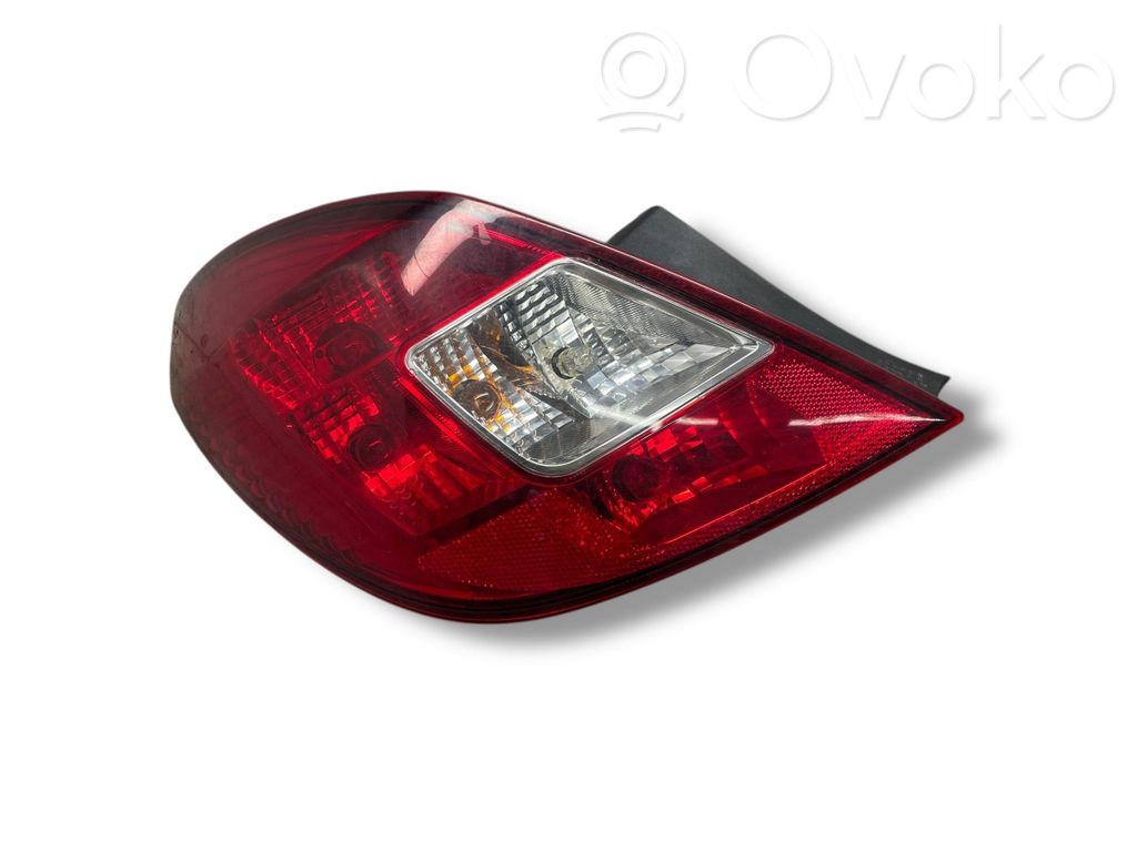 Opel Corsa D Lampa tylna 
