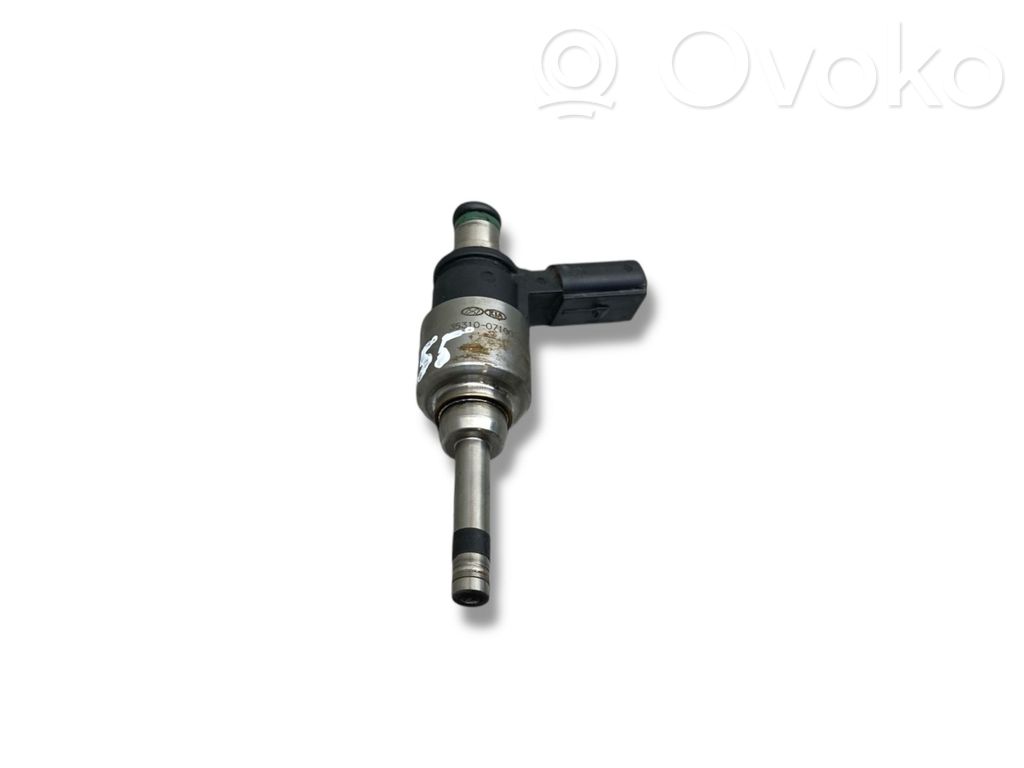 Inyector de combustible   3531007100