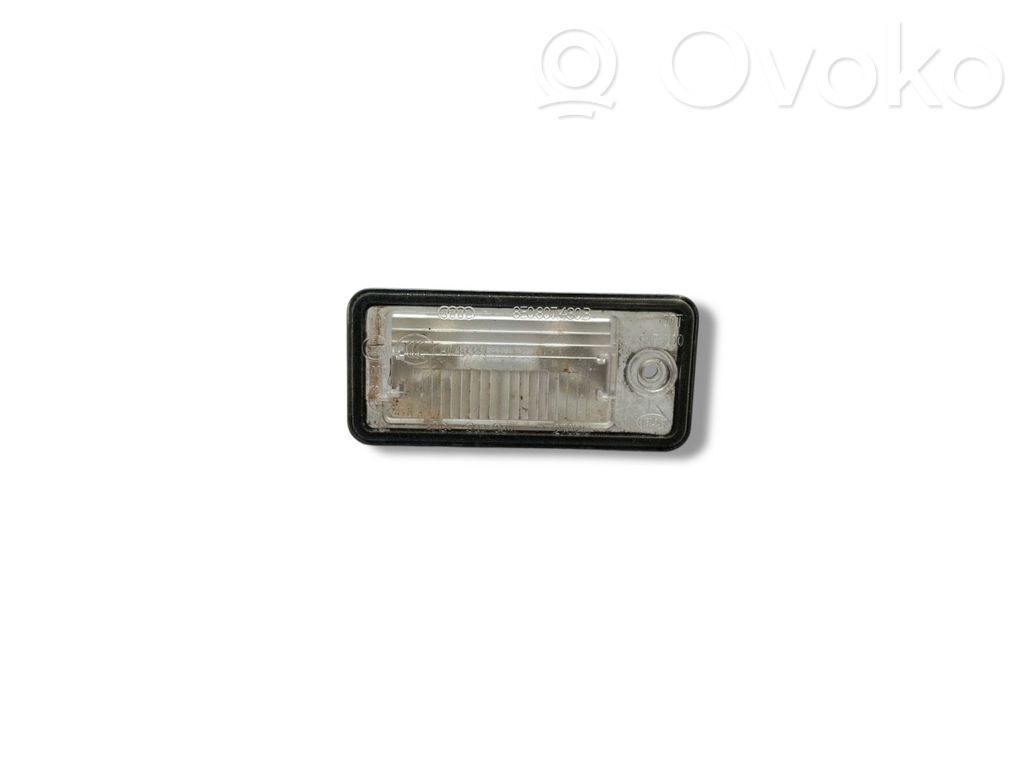 Audi A4 S4 B7 8E 8H Éclairage de plaque d'immatriculation 