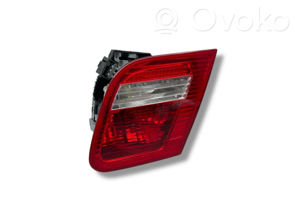 Tailgate rear/tail lights   388570