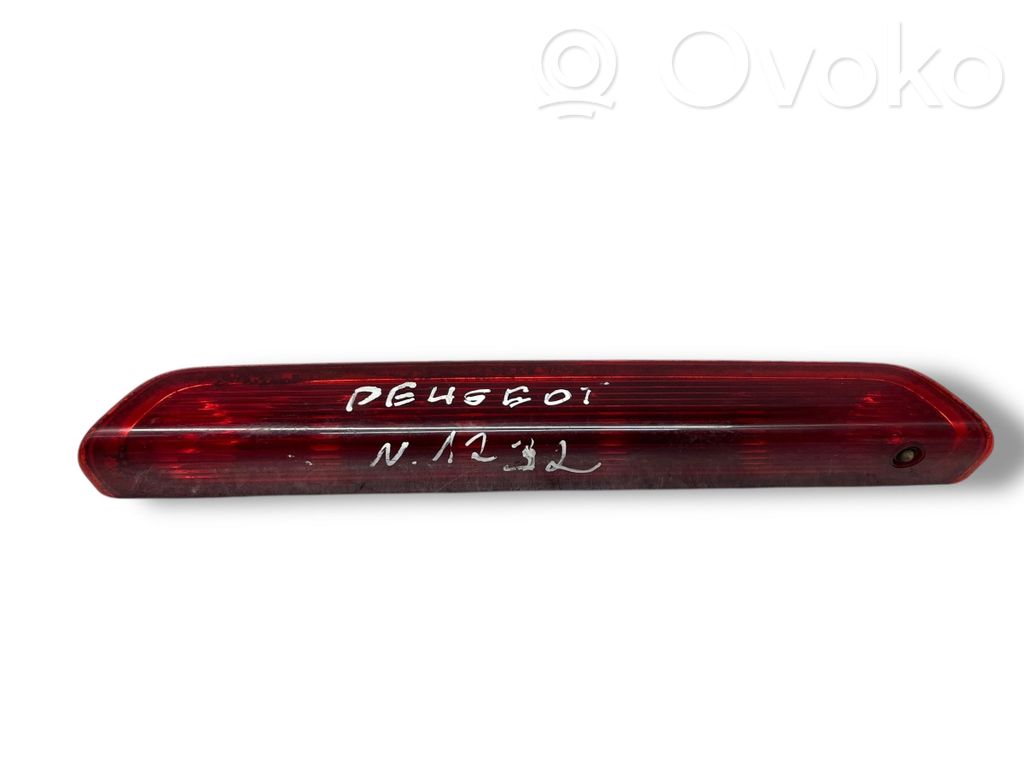 Peugeot 308 Third/center stoplight 