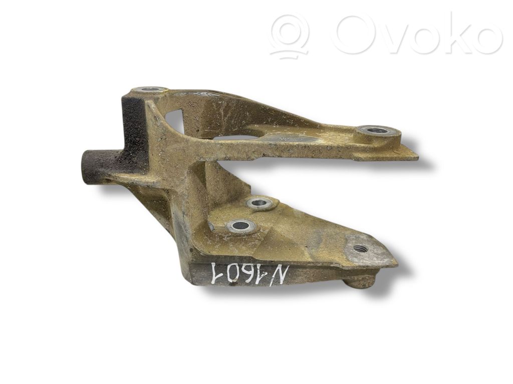 Chevrolet Captiva Engine mounting bracket 