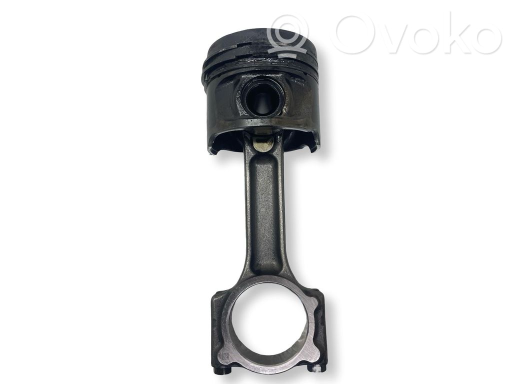 Nissan Note (E11) Piston with connecting rod 