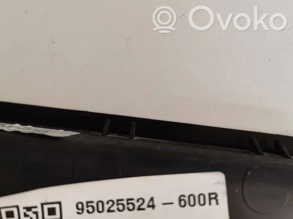 Opel Mokka X Electric window control switch 