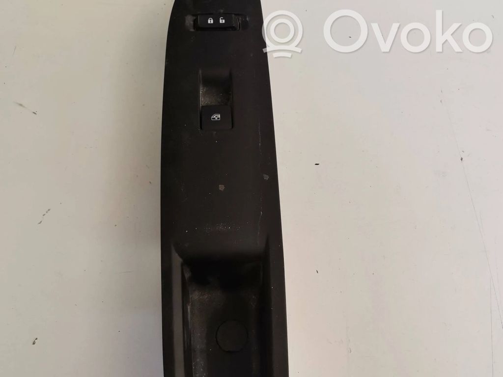 Buick Encore I Electric window control switch 