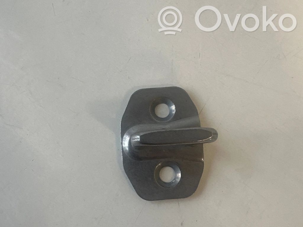 Mercedes-Benz C W205 Front door lock loop/hook striker 