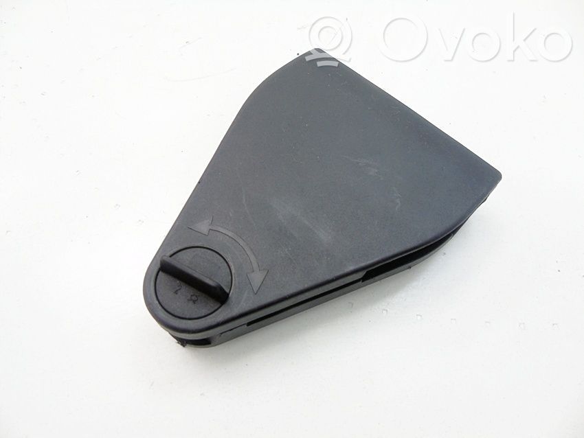 Audi A4 S4 B6 8E 8H Triunghi semnalizare 