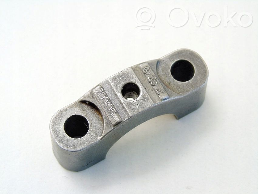 Camshaft holder bracket