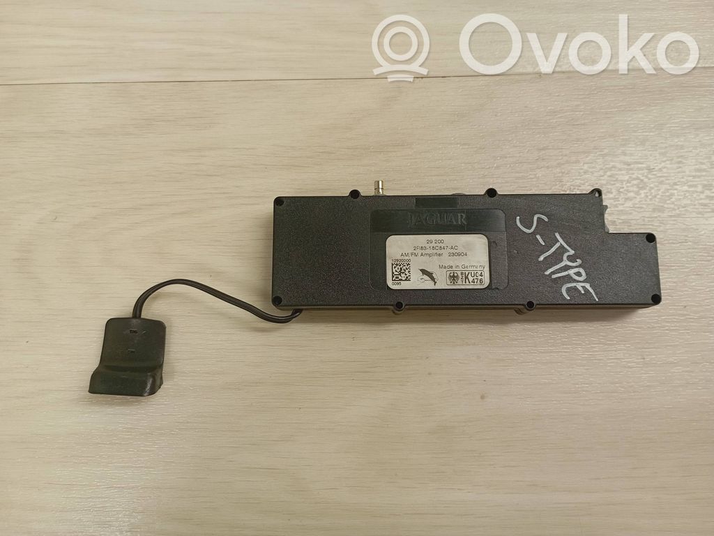 Jaguar S-Type Antenos stiprintuvas 
