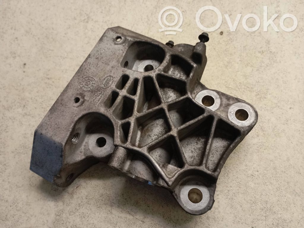 Land Rover Discovery Sport Engine mounting bracket 
