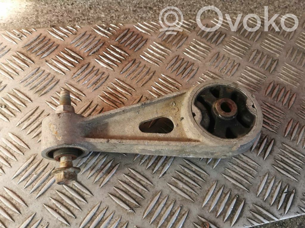 Chevrolet Spark Engine mounting bracket 