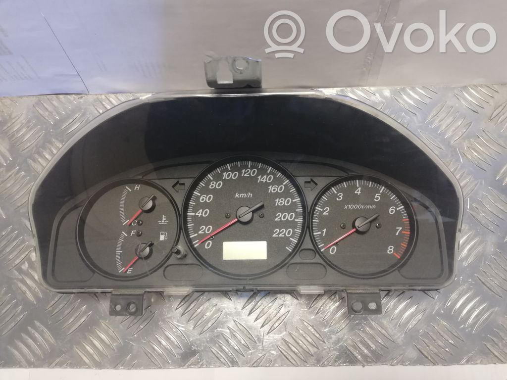 Mazda 323 F Spidometrs (instrumentu panelī) 