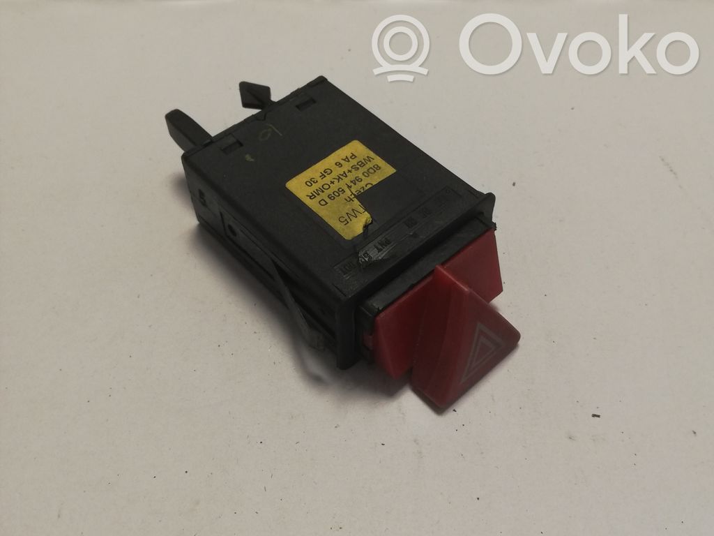 Botón interruptor de luz de peligro   8D0941509D