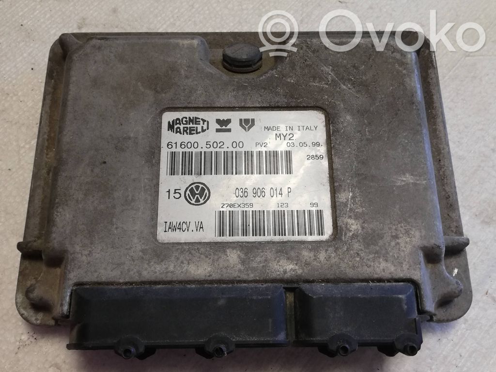 Volkswagen Golf IV Engine control unit/module 