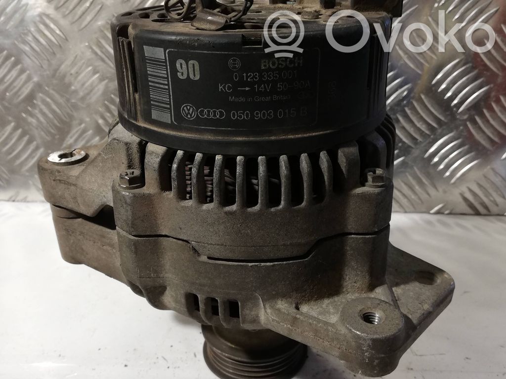 Audi A6 S6 C4 4A Generatorius 