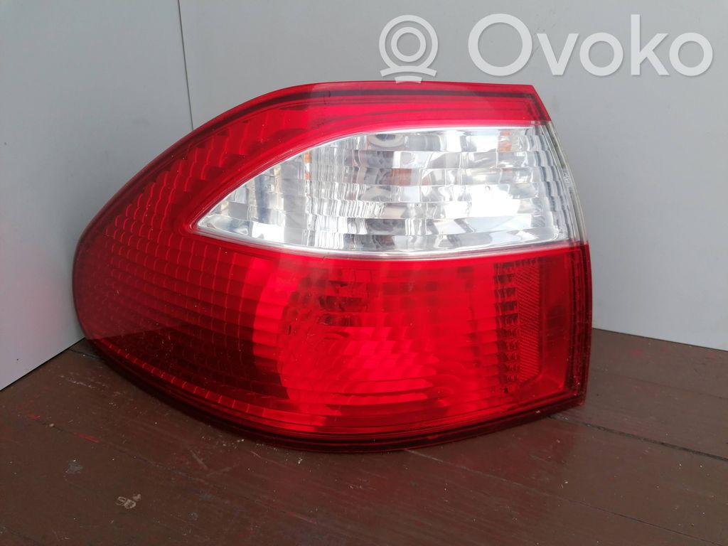 Mazda 626 Rear/tail lights 