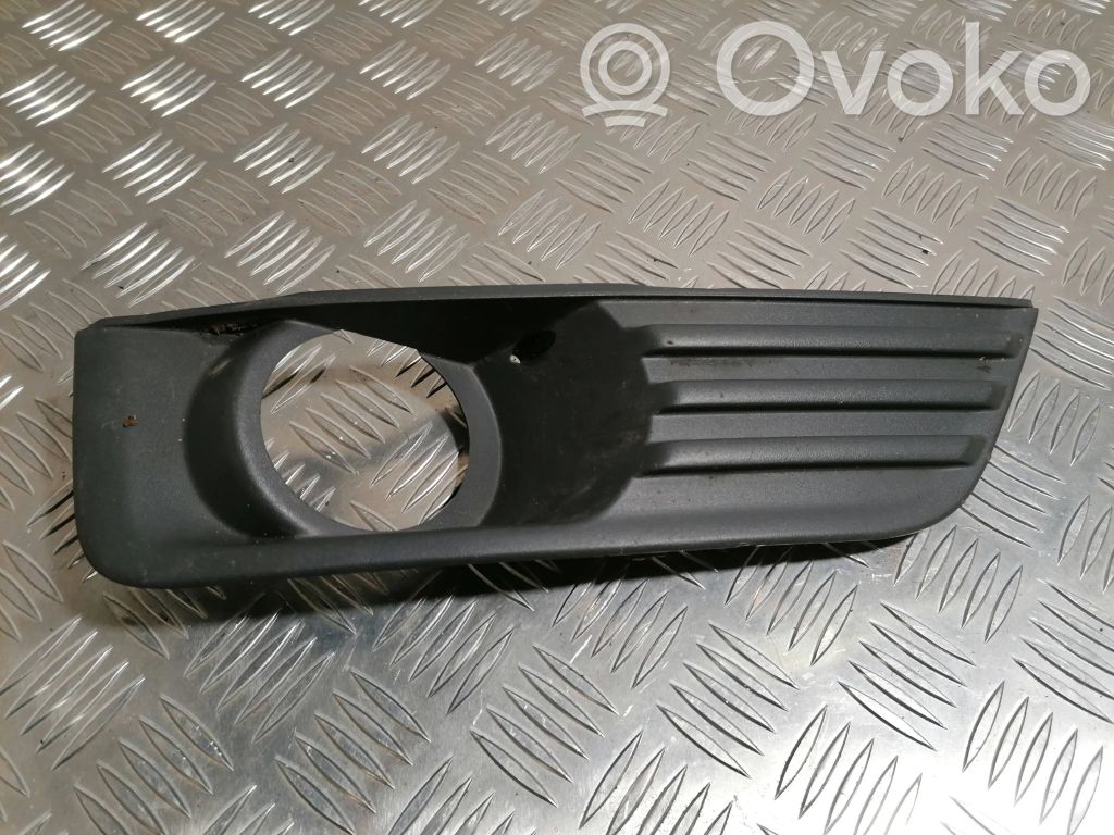 Ford Focus Front bumper lower grill 