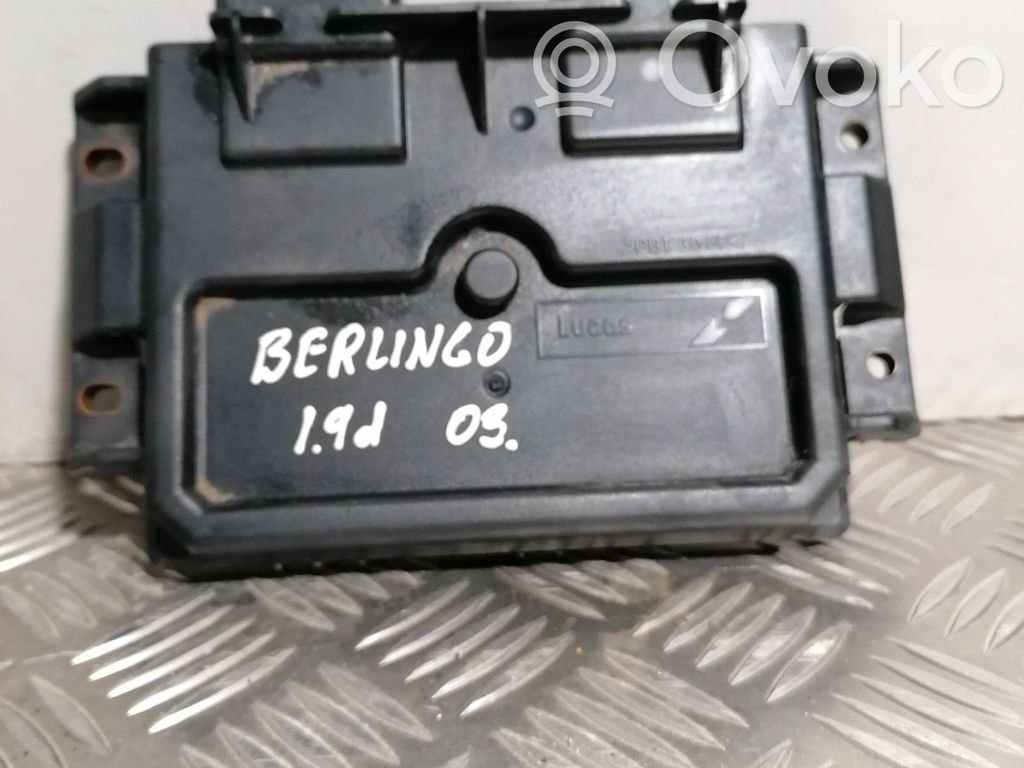 Citroen Berlingo Engine control unit/module 