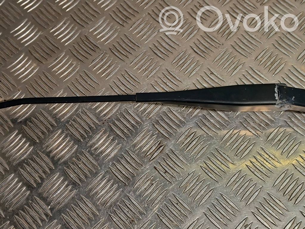 Ford Focus Front wiper blade arm 