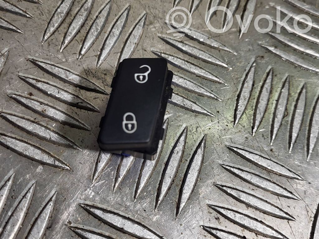 Volkswagen Touran I Central locking switch button 