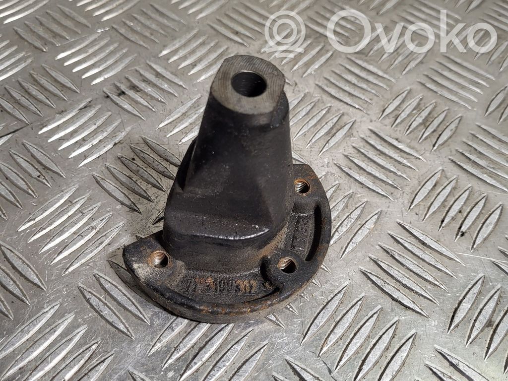 Ford Galaxy Engine mounting bracket 