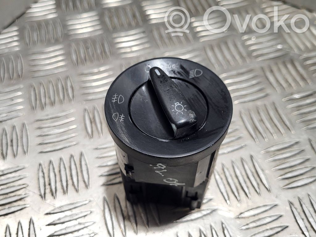 Light switch   1121561,YM2113K196