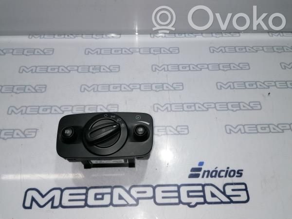 Light switch   8G9T13A024EA