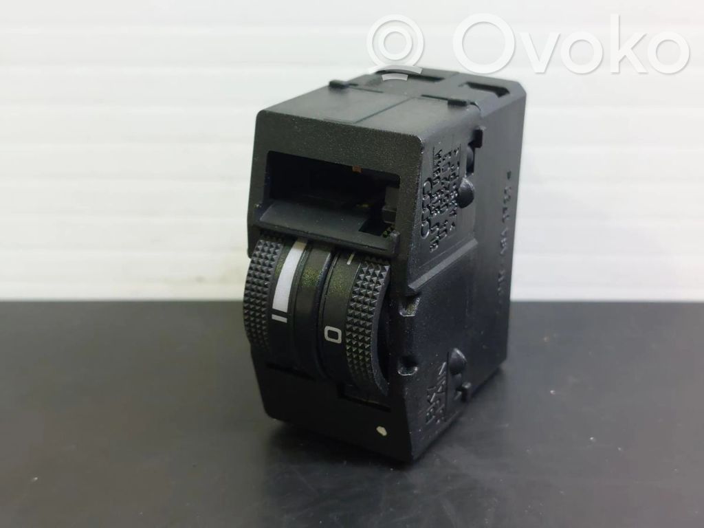 Lichtschalter   8L0919094A