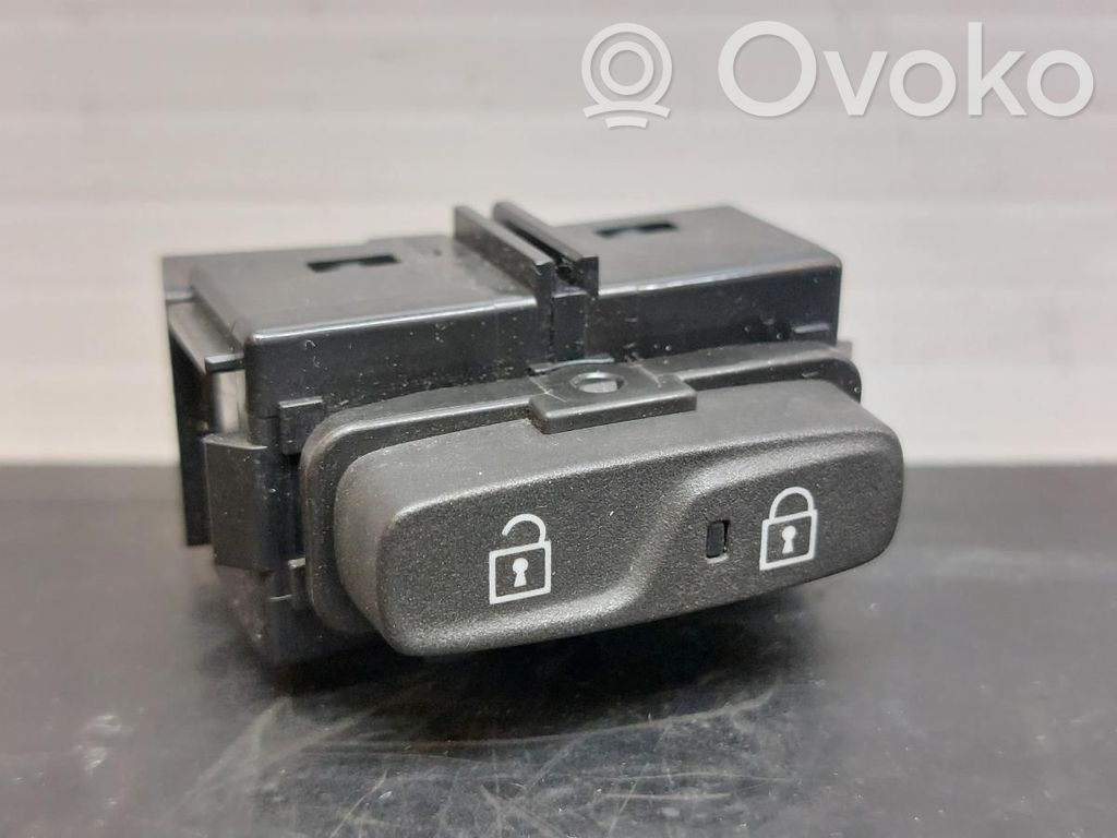 Central locking switch button   31376498
