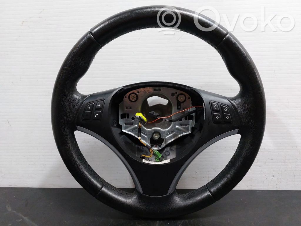 Steering wheel   6769895