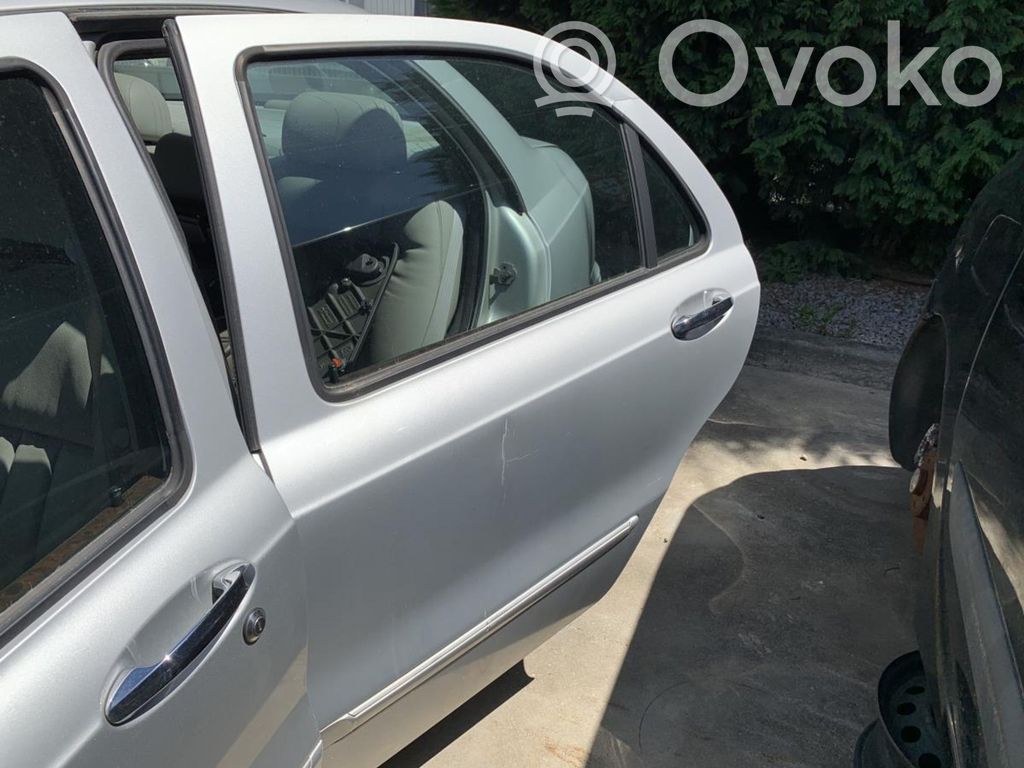 Lancia Lybra Puerta trasera 