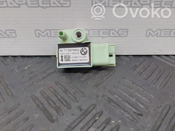 Sensor impacto/accidente para activar Airbag   65776978822,11585229,5WK43448