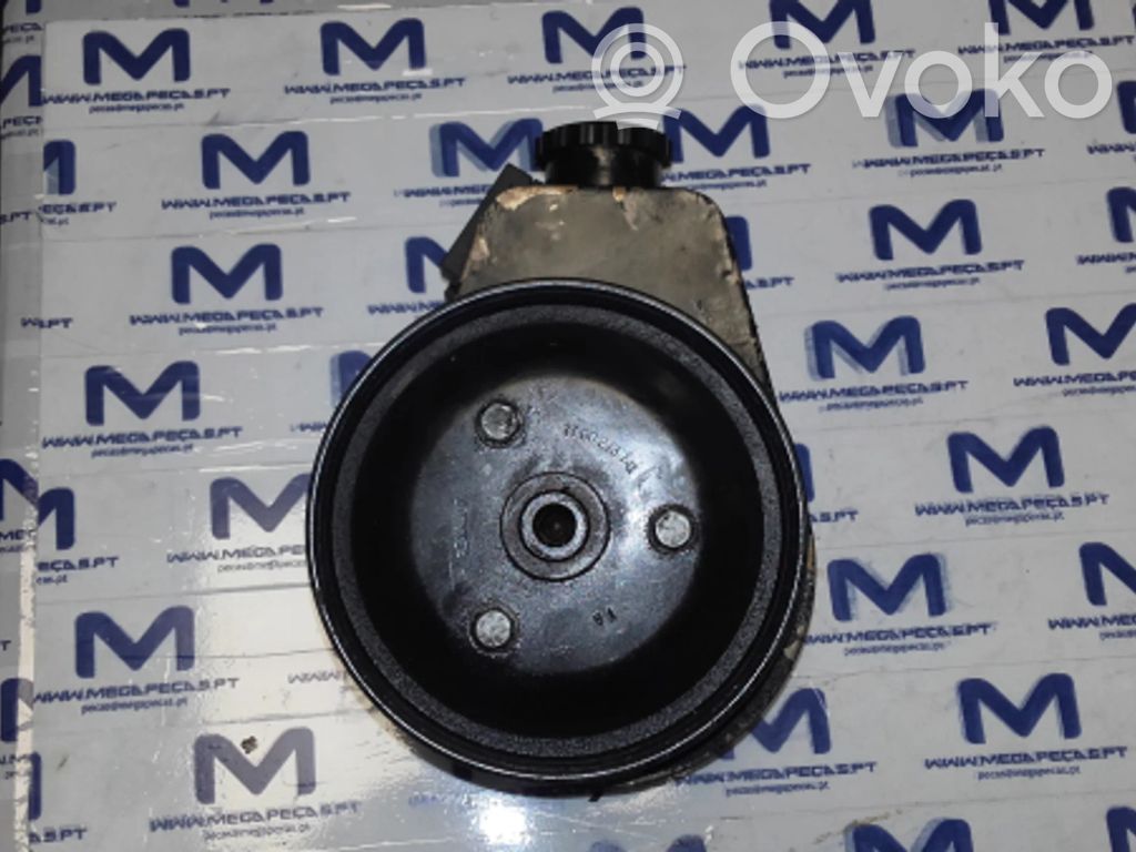 Bomba de dirección hidráulica   7700599543