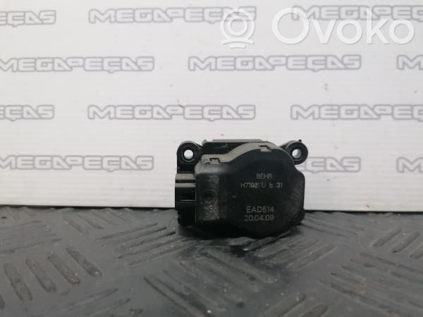 Opel Zafira B Motorino attuatore aria 