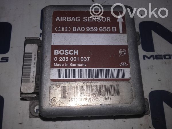 Module de contrôle airbag   8A0959655B,0285001037