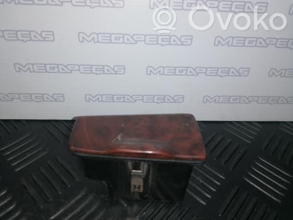 Audi A8 S8 D2 4D Aschenbecher 