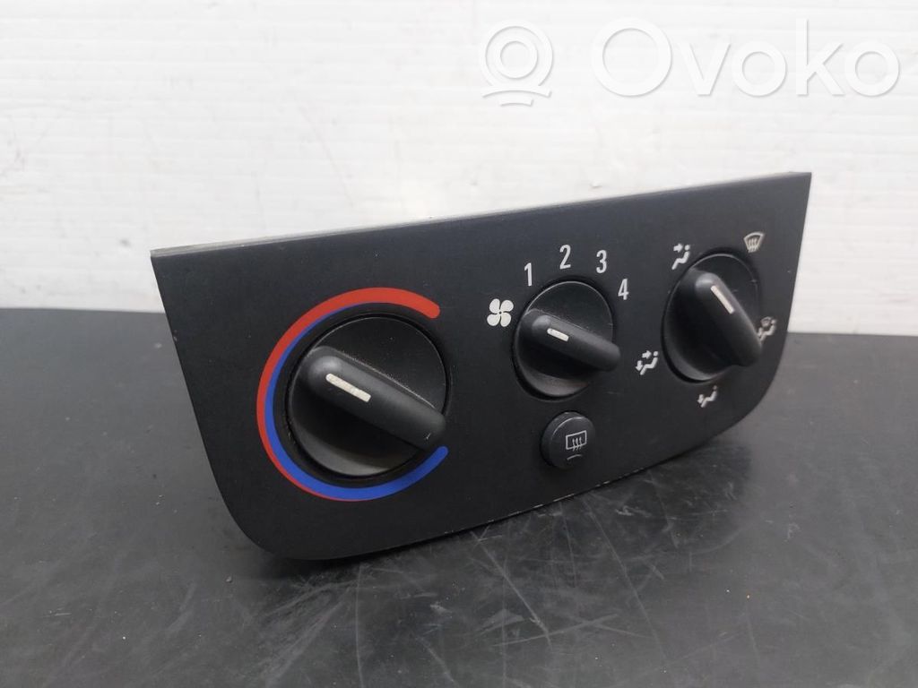 Climate control unit   09196202