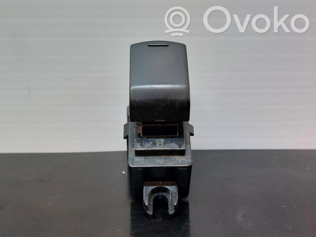 Comutator comandă geamuri electrice   25411BR00A