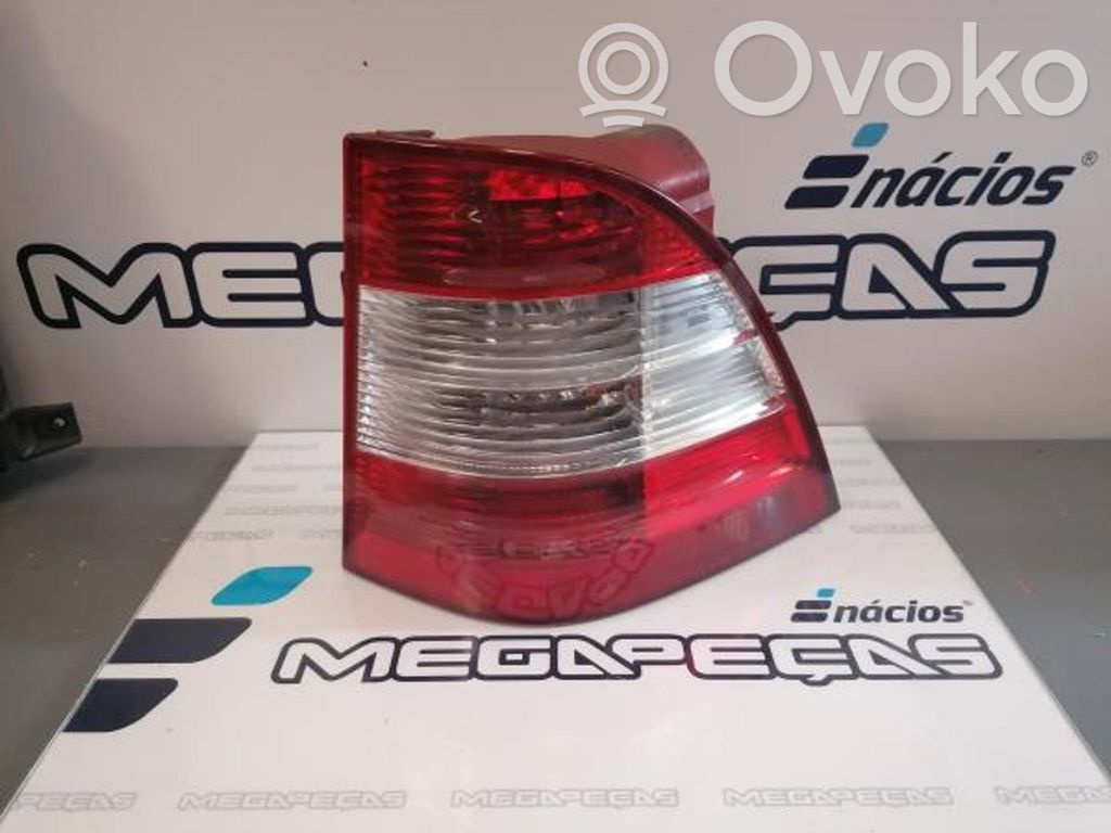 Mercedes-Benz ML W163 Lampă spate în caroserie 