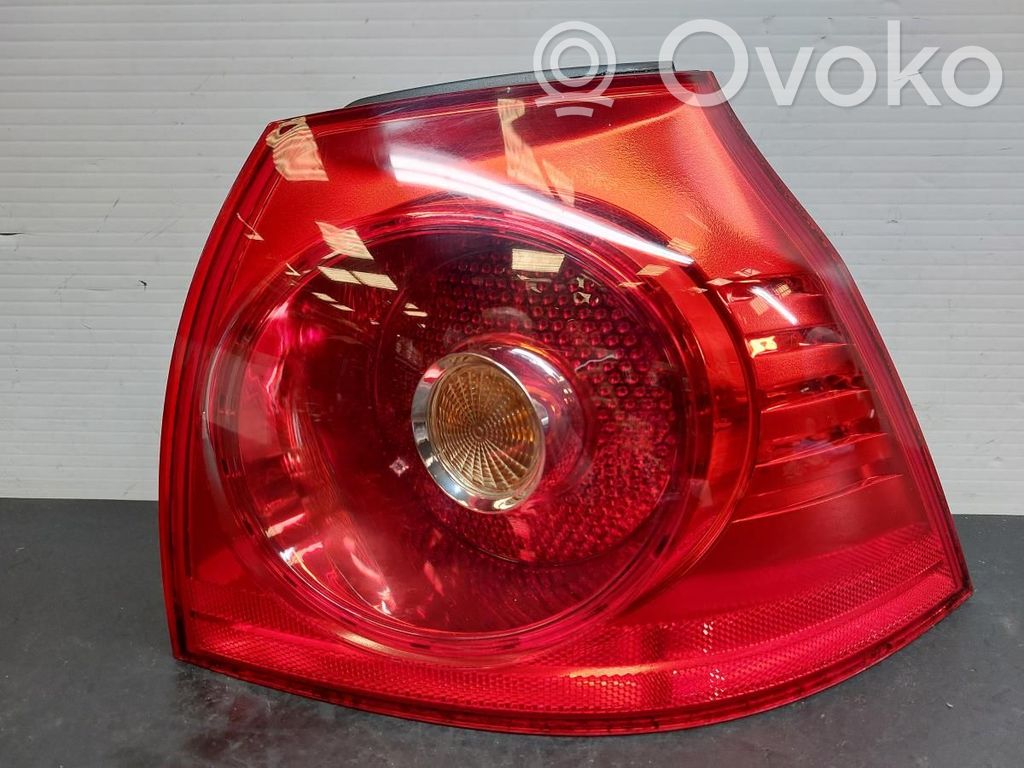 Volkswagen Golf V Lampă spate în caroserie 